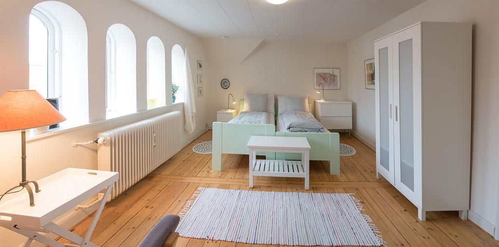 Foldenhus Ferieboliger Og B&B โบเอนเซ ภายนอก รูปภาพ